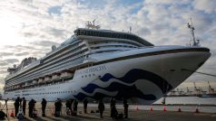 Výletní loď Diamond Princess, která kotví v Jokohamě