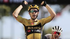 Wout Van Aert slaví triumf v sedmé etapě Tour de France
