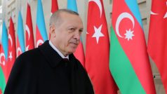 Turecký prezident Recep Tayyip Erdogan na vojenské přehlídce v ázerbájdžánském Baku