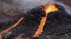 Na Islandu poblíž Reykjavíku vybuchl vulkán, v této oblasti jde o první erupci po 800 letech. Informoval o tom islandský meteorologický úřad.