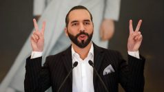 Kryptoměna bitcoin by se brzy mohla stát oficiální měnou v latinskoamerickém El Salvadoru, oznámil prezident Nayib Bukele