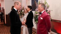 Na premiéře filmu Není čas zemřít se potkal herec Daniel Craig i s princem Williamem