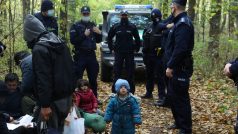 Iráčtí uprchlíci na hranicích Polska a Běloruska. Archivní foto