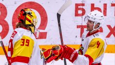 Hráči Jokeritu Anders Lindback a Tommi Kivisto