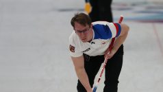 Curler Tomáš Paul během zápasu s Norskem