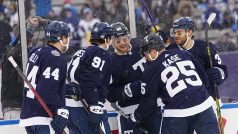 Ondřej Kaše se raduje z gólu proti Buffalu