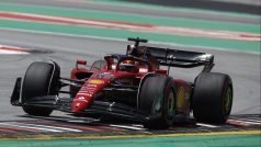 Charles Leclerc během kvalifikace na Velkou cenu Španělska