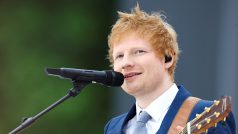 Při příležitosti 70. výročí královny Alžběty II. na trůně vystoupil také populární zpěvák Ed Sheeran