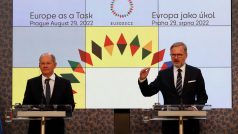 Premiér Petr Fiala se s německým kancléřem Olafem Scholzem během zhruba dvouhodinové schůzky shodli, že je nutné nalézt celoevropské řešení pro snížení cen elektřiny