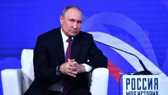 Vladimir Putin na setkání s historiky u příležitosti Dne národní jednoty (4. listopadu 2022)