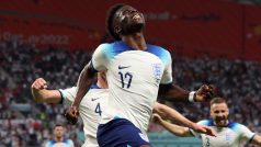 Bukayo Saka slaví vstřelenou branku