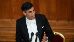 Rishi Sunak na každoroční formální večeři s londýnským starostou Lord Mayor&#039;s Banquet