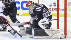 Hokejový brankář Vítek Vaněček zastavil v NHL všech 24 střel Chicaga, dovedl New Jersey k výhře 3:0 a byl vyhlášen nejlepším hráčem zápasu