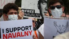 Aktivisté pořádají shromáždění na podporu vězněného ruského opozičního politika