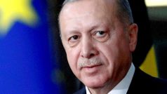 Turecký prezident Tayyip Erdogan přichází na setkání s předsedou Rady EU Charlesem Michelem v Bruselu