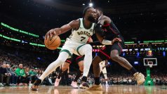 Basketbalisté Bostonu v NBA udolali Toronto a drží se v čele NBA