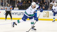 Filip Hronek pomohl v NHL dvěma asistencemi k výhře Vancouveru 6:3 na ledě New Yorku Rangers