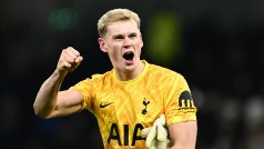 Antonín Kinský slaví povedený debut v dresu anglického Tottenhamu Hotspur