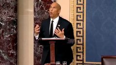 Senátor Cory Booker hovořil 25 hodin