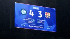 Fotbalisté Interu Milán si po dvou letech znovu zahrají finále Ligy mistrů. V odvetě semifinále doma porazili Barcelonu 4:3 po prodloužení