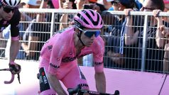 Simon Yates poprvé v kariéře ovládl závod Giro d&#039;Italia