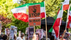 Demonstrace na podporu íránských politických vězňů v Berlíně
