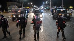 Srbská policie na studentských protestech