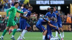 Fotbalisté Chelsea slaví vítězství ve finále mistrovství světa klubů