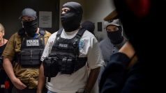 Federální agenti v soudních budovách v New Yorku