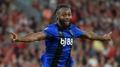 Antoine Semenyo, útočník Bournemouthu, slaví gól proti Liverpoolu