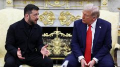 Americký prezident Donald Trump vystoupil na tiskové konferenci v Oválné pracovně se svým ukrajinským protějškem Volodymyrem Zelenským
