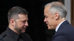 Ukrajinský prezident Volodymyr Zelenskyj a kanadský premiér Mark Carney, který přijel na Den nezávislosti do Kyjeva
