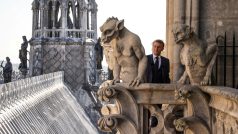 Francouzský prezident Emmanuel Macron slavnostně otevřel věže katedrály Notre-Dame v Paříži