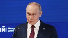 Vladimir Putin na debatě v Soči