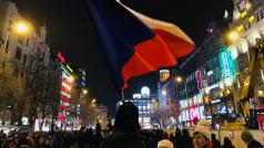 Demonstrace na Václavském náměstí proti Zdeňkovi Ondráčkovi.