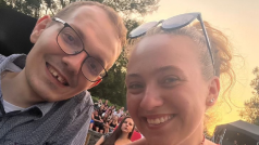 Tereza Adamovi vypomáhá jednou týdně