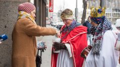 Koledníci budou v budově rozhlasu na Vinohradské třídě 12 v Praze od 9 do 12 hodin. Potkat je však můžete i jinde, až do 14. ledna.