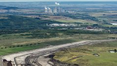 Požadují mimo jiné rychlý konec těžby a spalování uhlí a přechod k obnovitelným zdrojům energie.