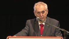 Prezdient Miloš Zeman na sjezdu ČSSD v Hradci Králové