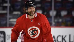 Jaromír Jágr na tréninku v dresu Calgary Flames