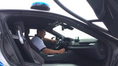 Druhé policejní supersportovní BMW i8