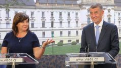 Ministryně financí Alena Schillerová a premiér Andrej Babiš