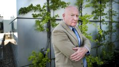 Ethan Gutmann, investigativní novinář. Kniha Jatka:Masové vraždy, odebírání orgánů a čínské řešení problémů s disidenty