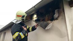 Blesk způsobil požár rodinného domu na Olomoucku