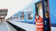 České dráhy vypravily pro ukrajinské uprchlíky na polsko-ukrajinskou hranici evakuační vlak