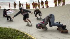 Závody v longboarducrossu