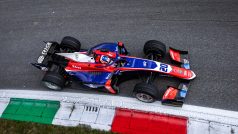 Roman Staněk je v celkovém pořádí formule 2 na 18. místě
