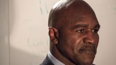 Bývalý světový šampion těžké váhy Evander Holyfield