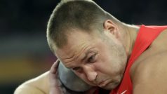Tomáš Staněk při svém hodu na mistrovství světa