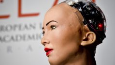 Sophia je považována ze nejvyvinutější humanoidní robotku s umělou inteligencí na světě.